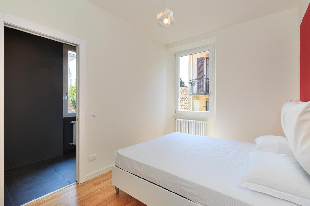 Casa De Paoli Apartment สเตรซา ภายนอก รูปภาพ