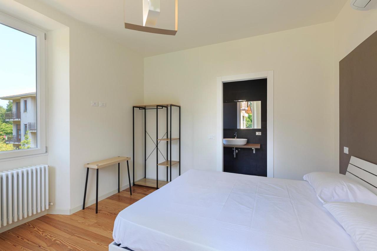 Casa De Paoli Apartment สเตรซา ภายนอก รูปภาพ