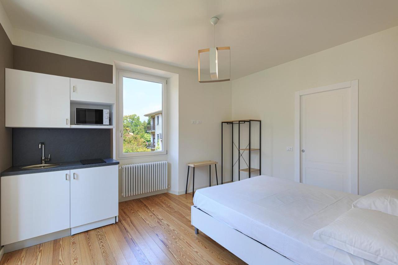 Casa De Paoli Apartment สเตรซา ภายนอก รูปภาพ