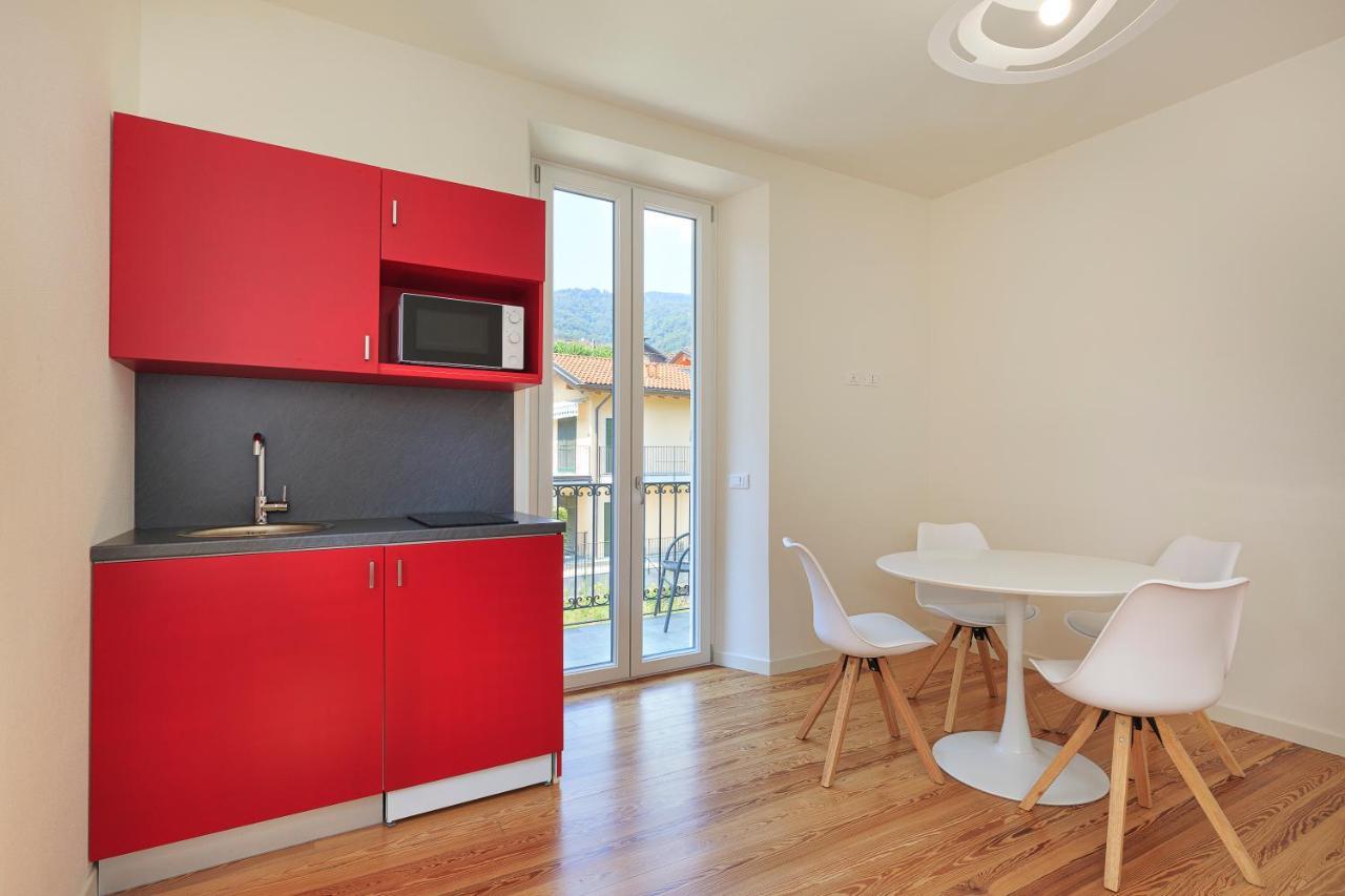Casa De Paoli Apartment สเตรซา ภายนอก รูปภาพ