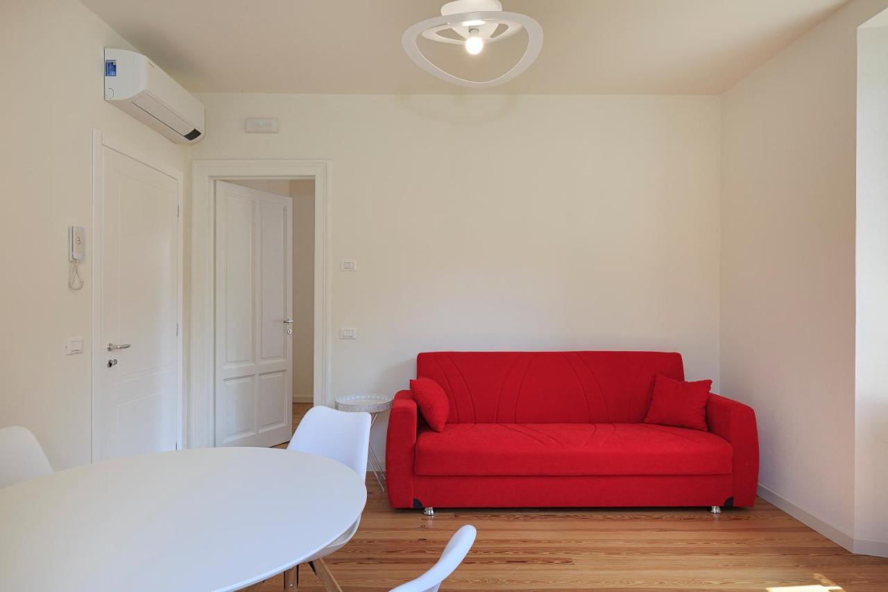 Casa De Paoli Apartment สเตรซา ภายนอก รูปภาพ